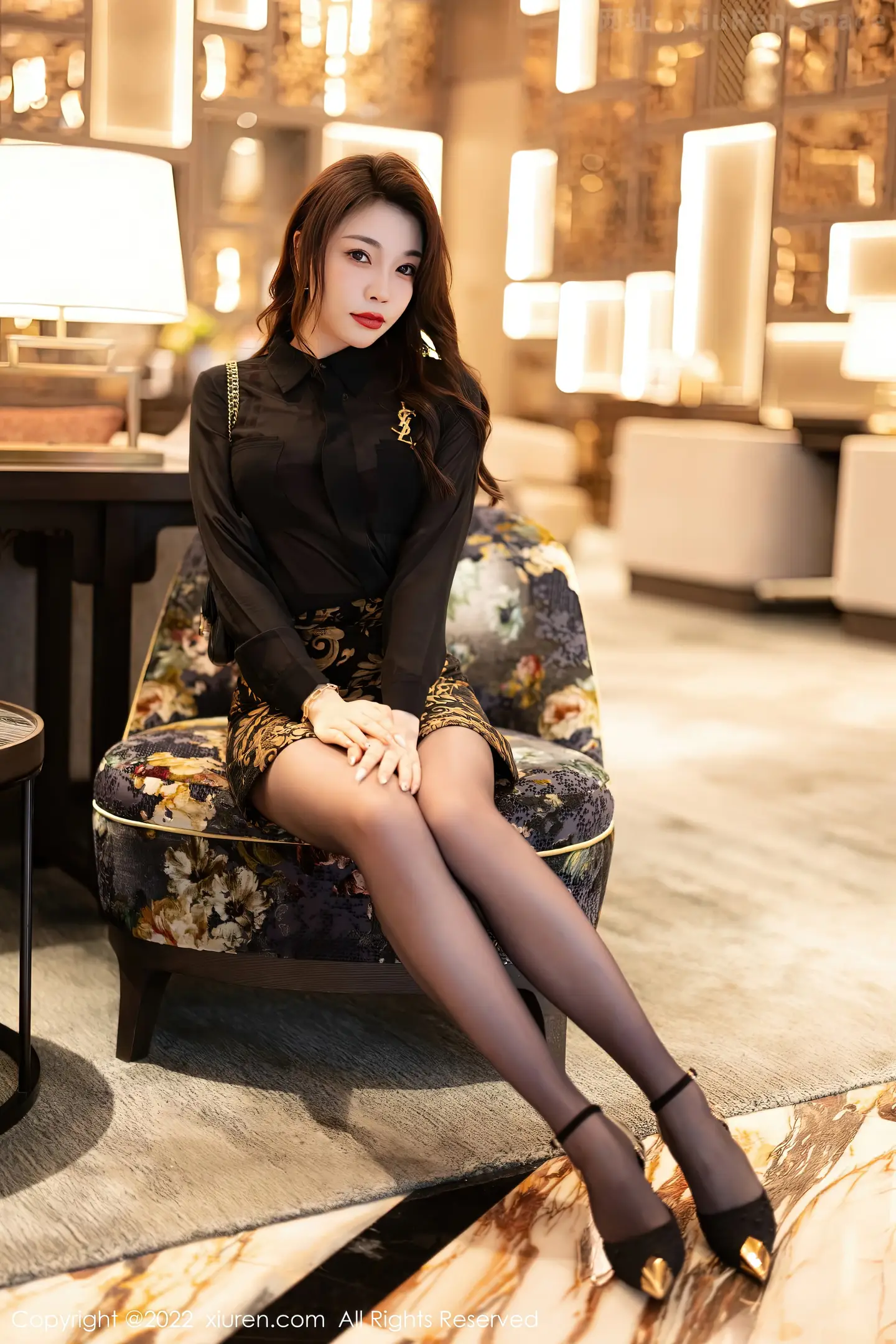 图片[3]-[XiuRen秀人网] VOL.5953 女神徐莉芝Booty黑色轻透上衣配黑短裙露红色蕾丝内衣诱惑写真83P-秀人网官方网站